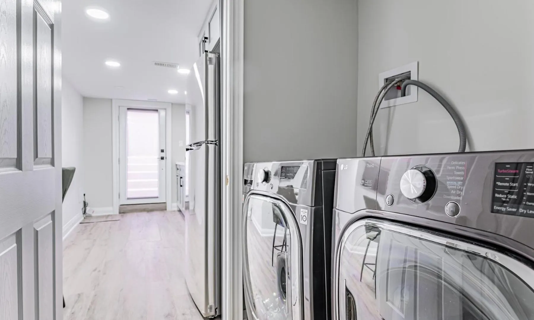 Victoria Park Property Toronto Guest house