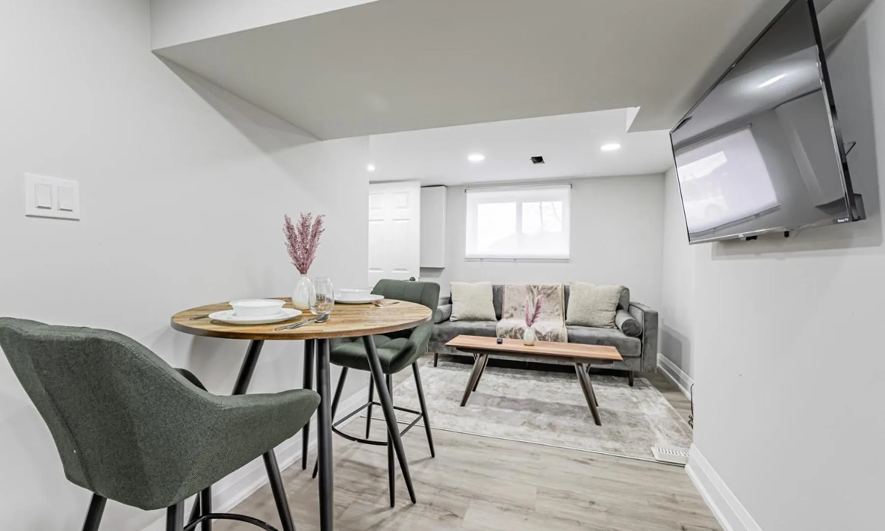 Victoria Park Property Toronto Guest house